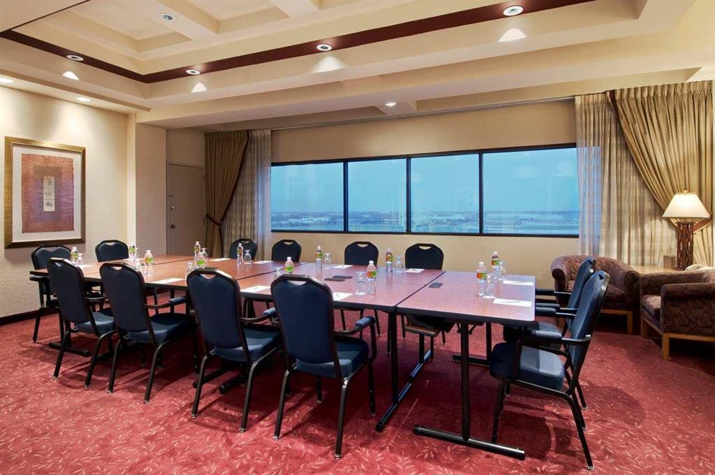Doubletree By Hilton Hotel Houston Hobby Airport Business photo